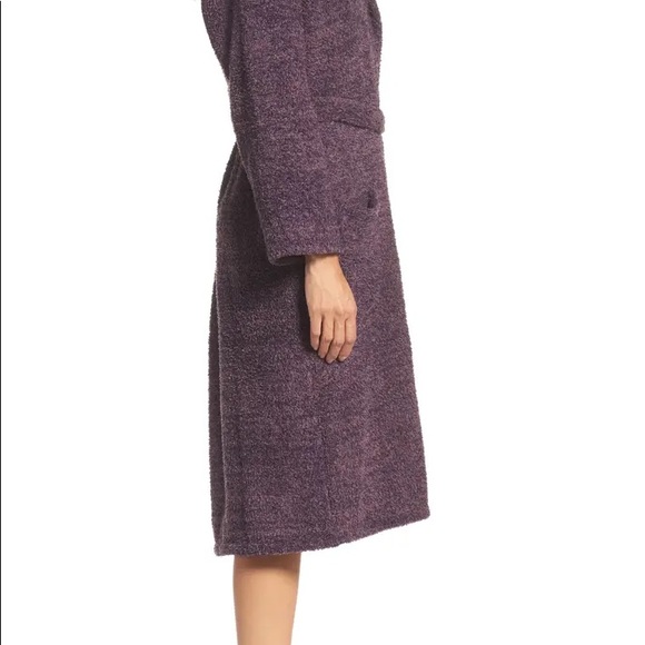 Barefoot Dreams Robe - Picture 6 of 6